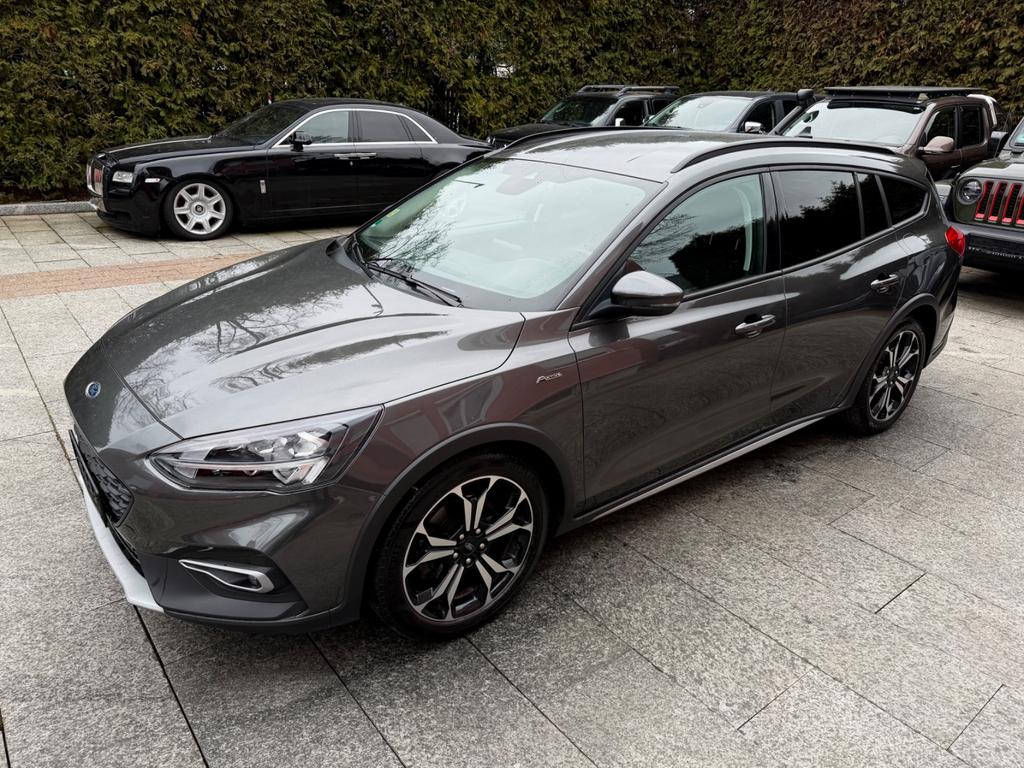 Ford Focus Turnier 20 TDCI Aut Active X LEDNavi 2020