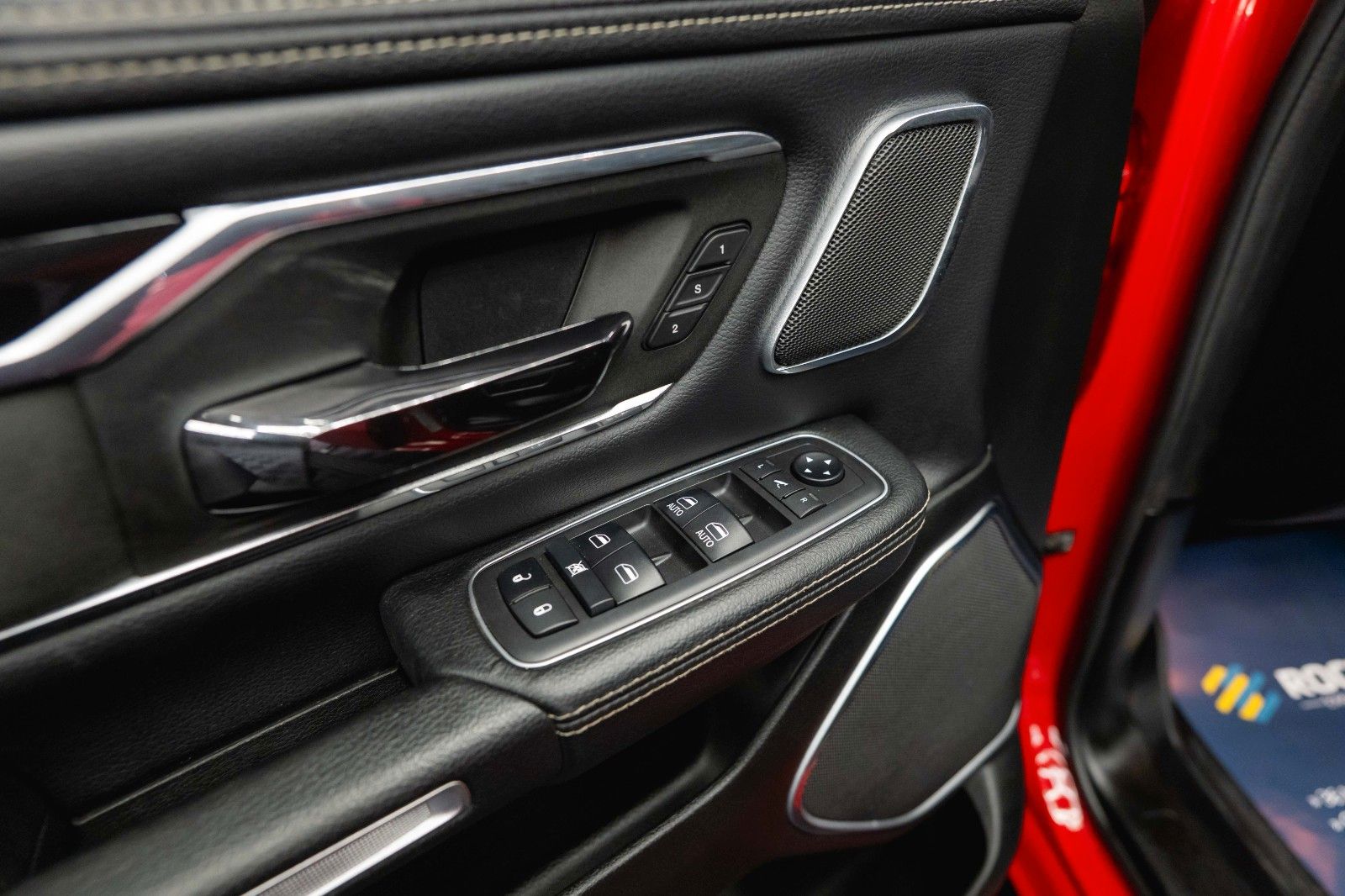 Fahrzeugabbildung Dodge RAM 5.7 V8 HEMI 4x4 NIGHT GT SPORT *Pano*22Zoll*