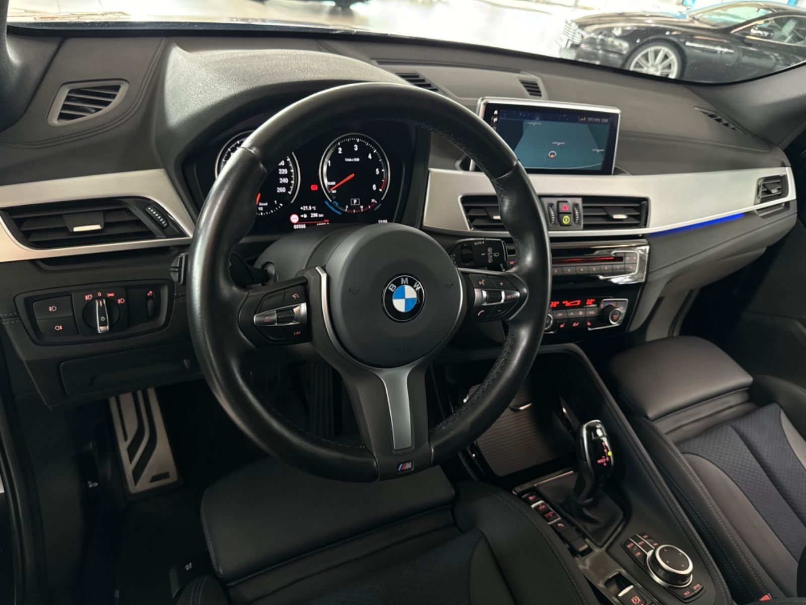 Fahrzeugabbildung BMW X1 sD20d M Sport Navi DAB LED Komfort Individual