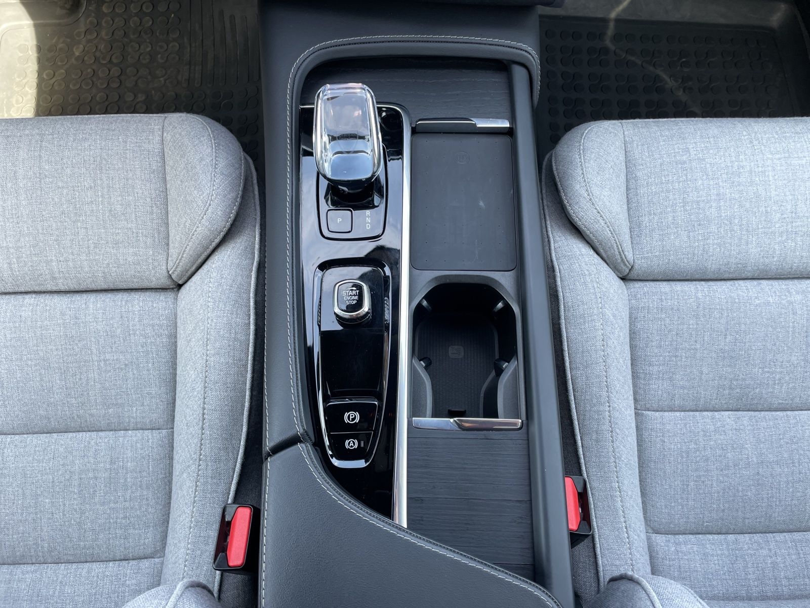 Volvo XC90 T8 AWD Plus Bright AHK LUFT NAVI LED 20LM foto 19
