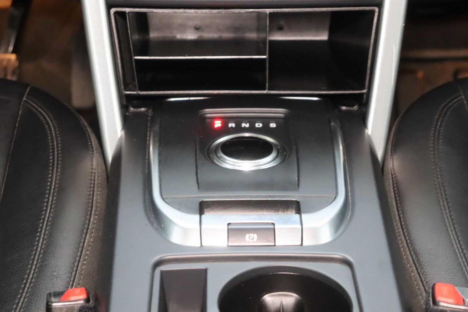 Fahrzeugabbildung Land Rover Discovery Sport 2.0 TD4 SE AWD