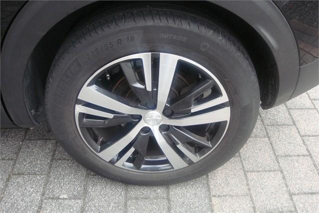 Peugeot 3008 1.2 * Automatik - Panorama - Euro 6 *