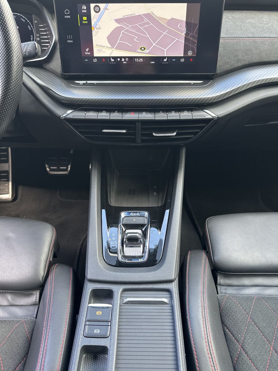 Fahrzeugabbildung SKODA Octavia Combi 2.0 TDI DSG 4x4 RS+ NAV+LED+AHK+PP