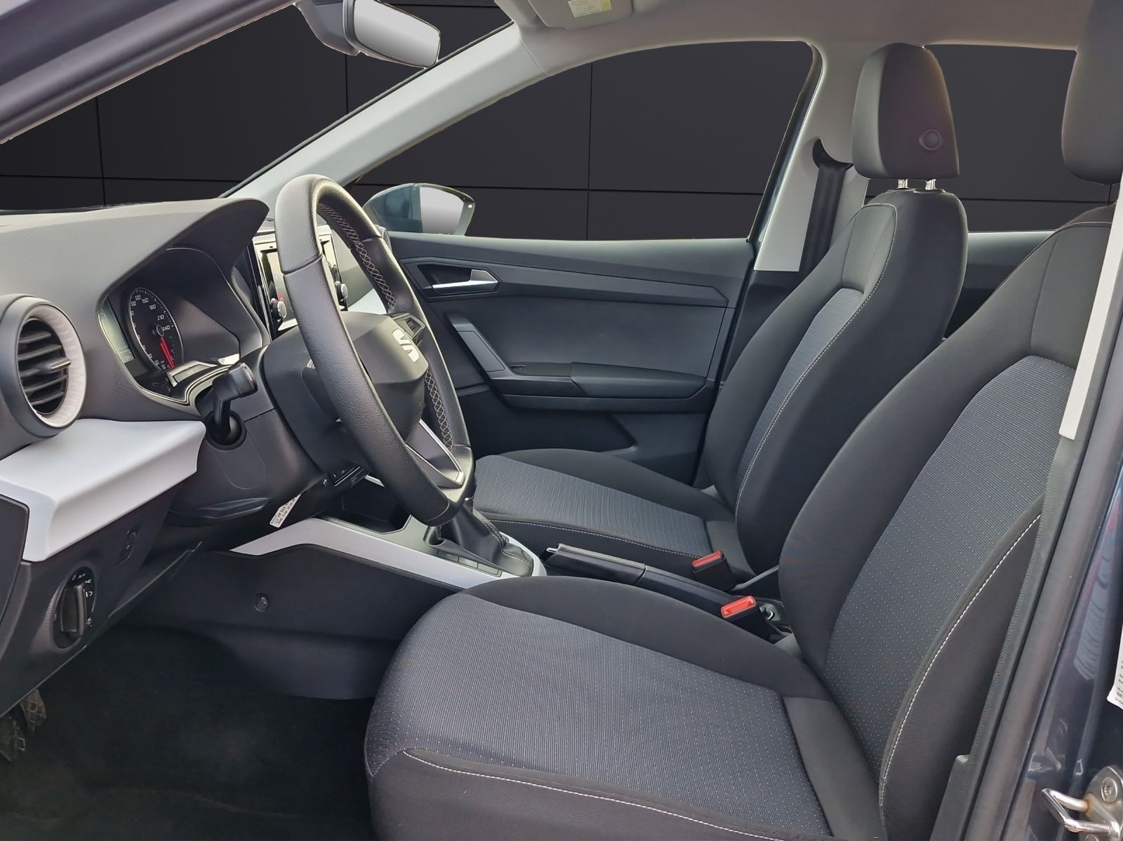 Fahrzeugabbildung SEAT Arona Style 1.0 TSI LED Klima SH