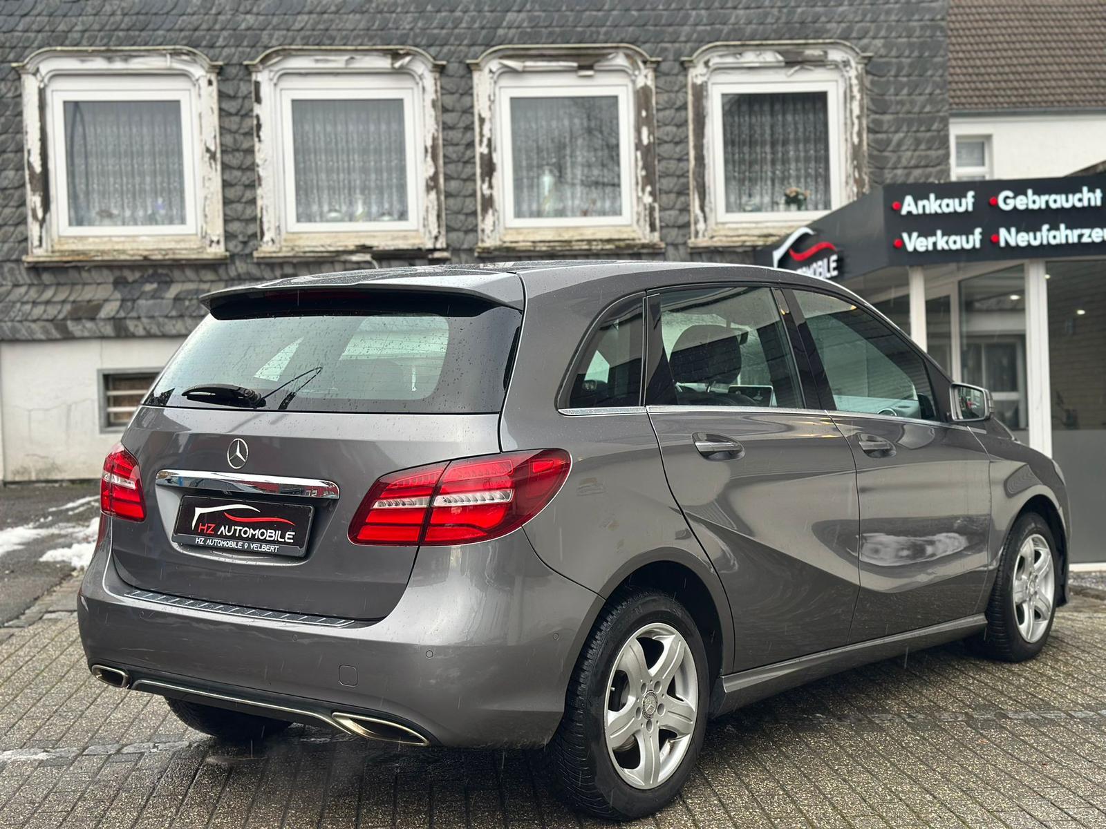 Mercedes-Benz B 180 *AUTOMATIK*KAMERA*NAVI*TEMP*LED*SHZ*LMF