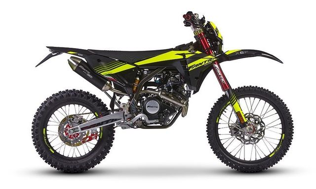 Fantic XEF 125 Competition Modell 2024 / einmal auf