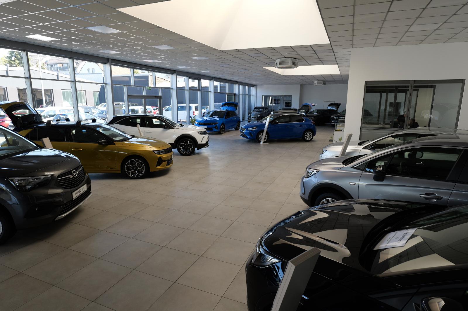 showroom-image-main