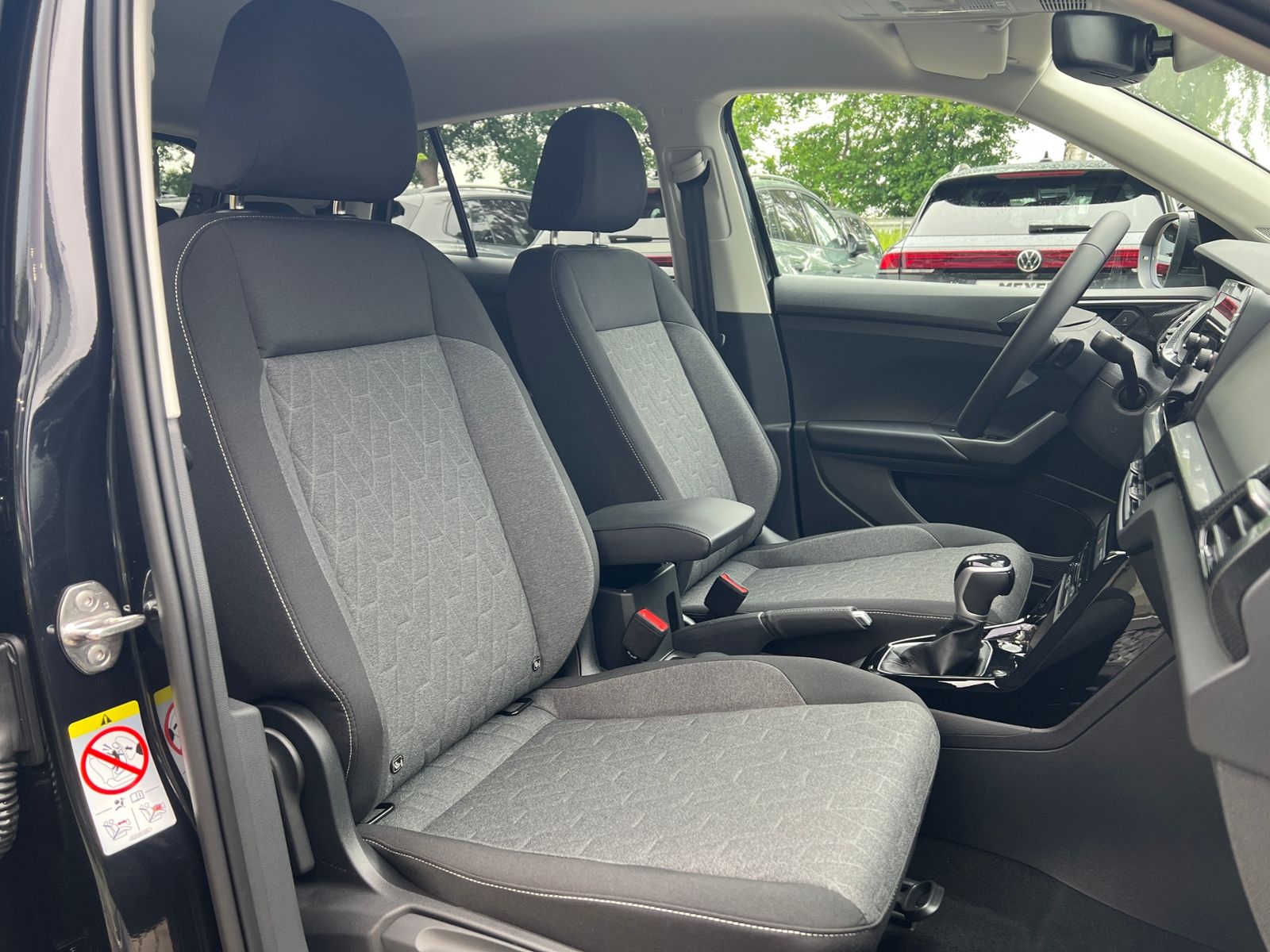 Fahrzeugabbildung Volkswagen T-Cross Life 1.0 TSI DSG *AHK, IQ-Light, ACC, Ka