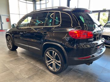 Volkswagen Tiguan Sport & Style 4Motion *NAVI*AHK*XENON*RFK