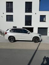 BMW X5 M50 M50d -Individual, Laserlicht, Nachtsicht - BMW X5 M50 in Frankfurt (Main)