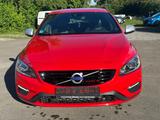 Volvo V60 Kombi R-Design Automatik - Volvo V60: R Design