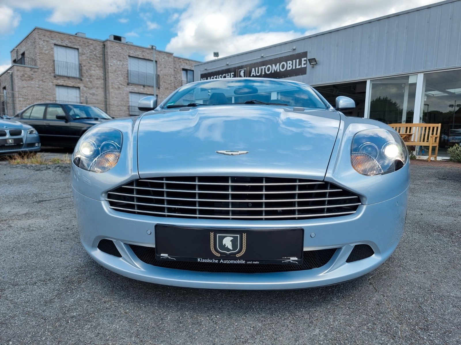 Fahrzeugabbildung Aston Martin DB9 Volante 6.0 Luxury Edition im Sammlerzustand