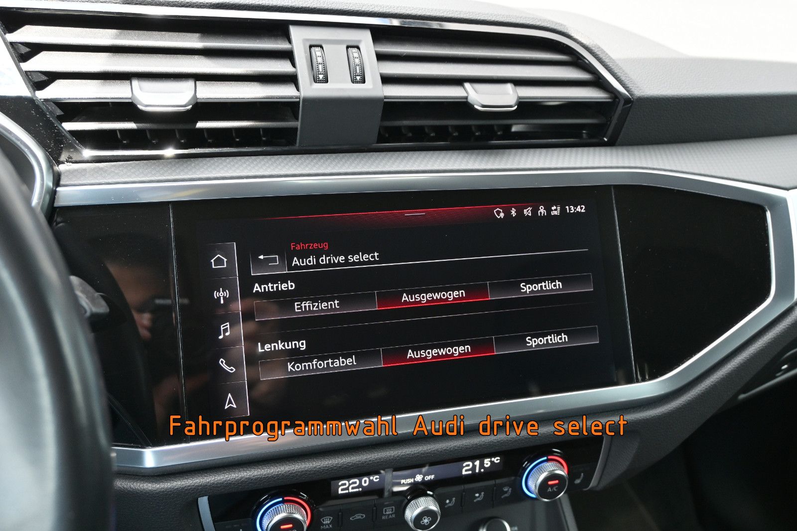 Fahrzeugabbildung Audi Q3 Sportback 40 TDI quattro S tr. °AHK°KAMERA°