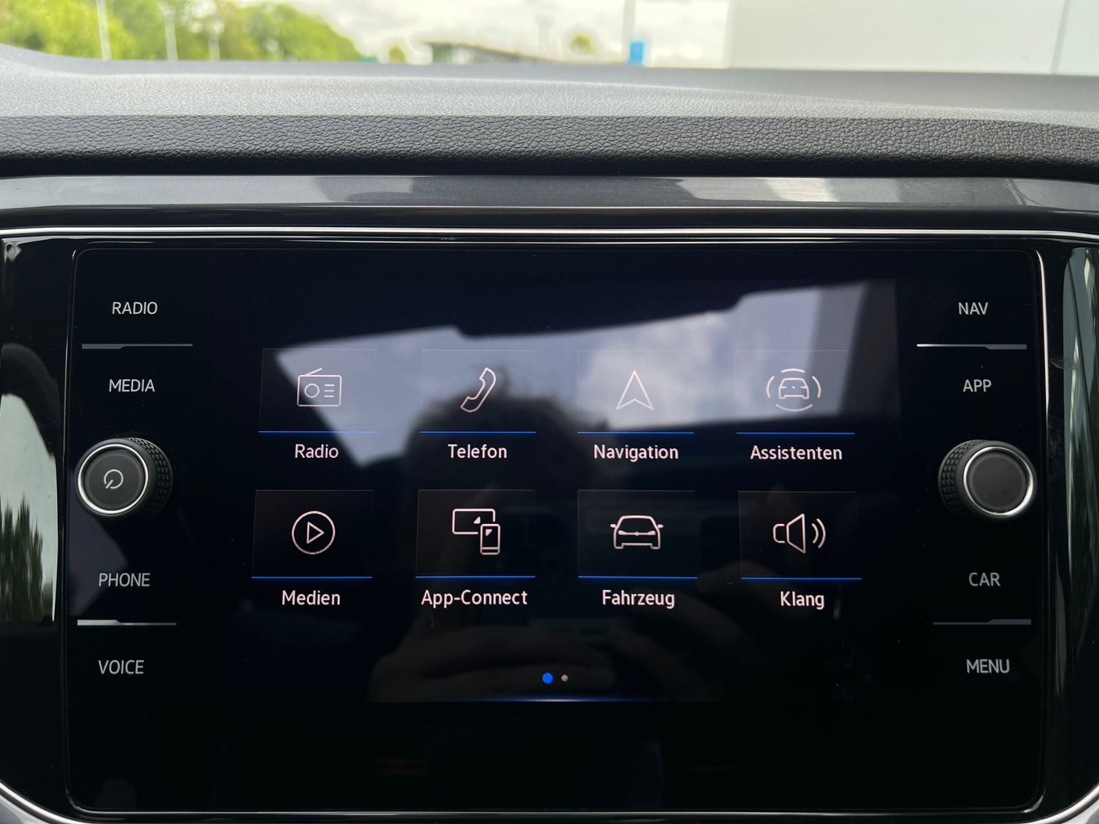 Fahrzeugabbildung Volkswagen T-Roc Sport 2.0 TDI DSG 4Motion R-Line *Beats,Pa