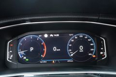 Fahrzeugabbildung Volkswagen T-Cross R-Line/Life DSG Navi Klima SHZ VC ACC!