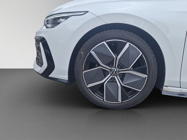 Golf VIII R-Line 1.5 eTSI DSG LED-Plus, Pano, Wi