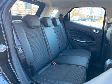 Fahrzeugabbildung Ford EcoSport Titanium Navi Kamera Winterpaket B&O