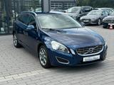 Volvo V60 Kombi Basis - gebrauchte Volvo V60 aus dem Jahr 2012