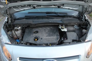 Ford Grand Tourneo - 9