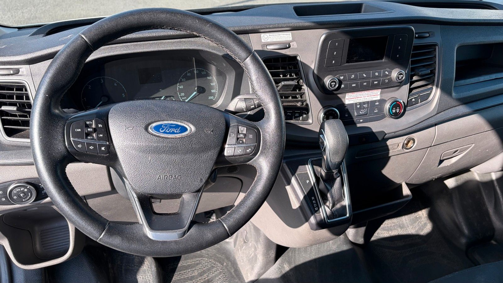 Fahrzeugabbildung Ford Transit Kasten 350 L3 Trend