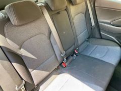 Fahrzeugabbildung Hyundai i30 1.0 AAC KAMERA SHZ ALLWETTER CARPLAY ALU