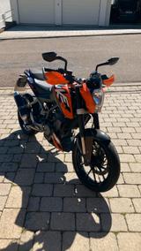 KTM Duke 125 ABS (Motorsatz neu) - 125 CCM SUPERMOTO