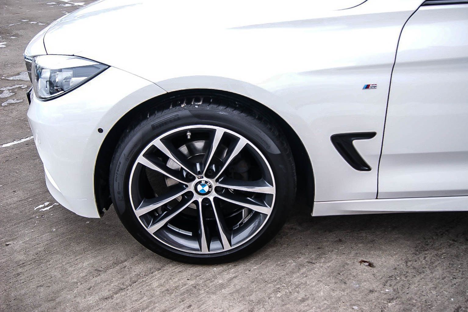 Fahrzeugabbildung BMW 320 Gran Turismo M-SPORT 360° LEDER HEADUP ANHZV