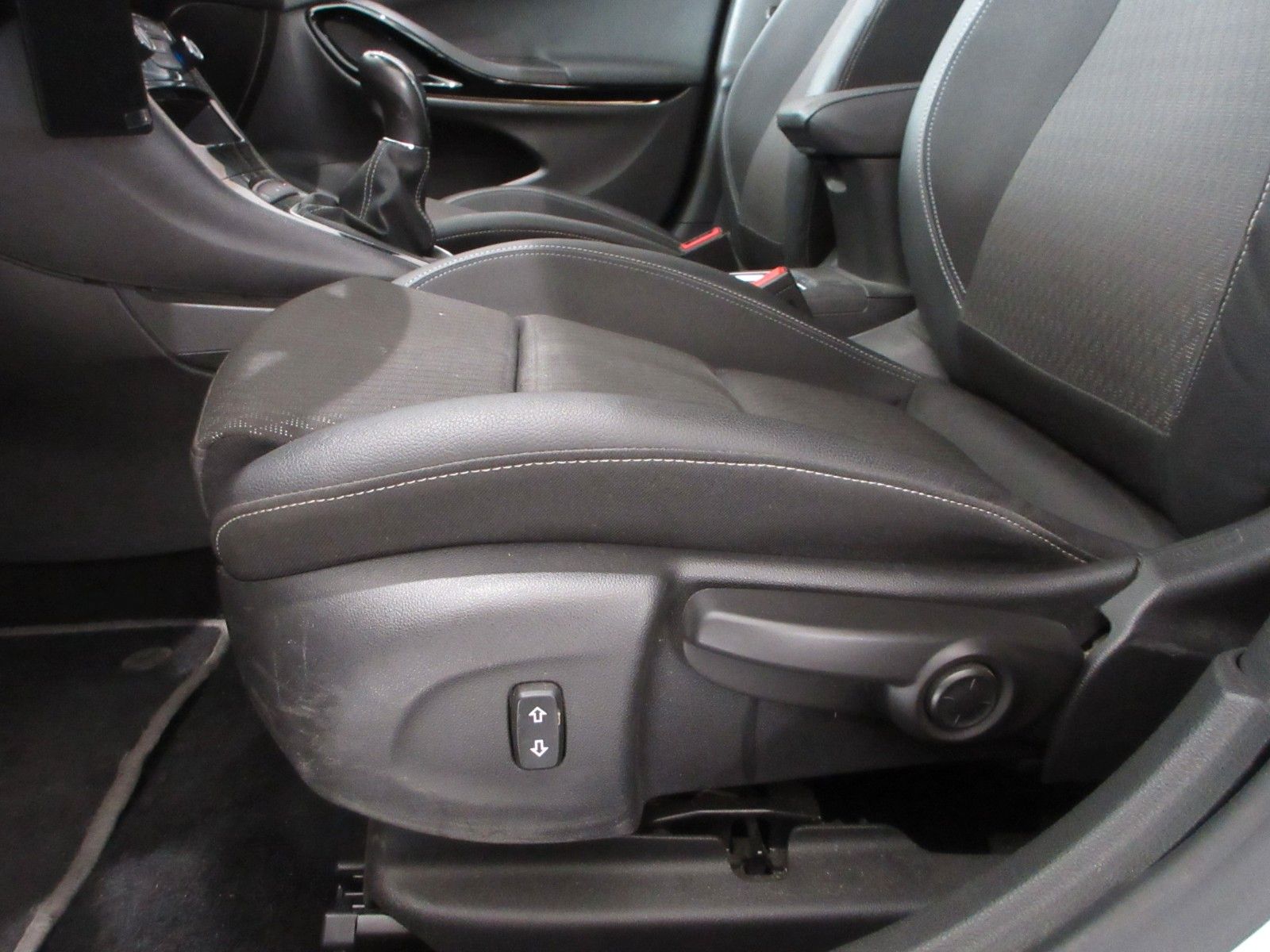 Fahrzeugabbildung Opel Astra K Sports Tourer Innovation Start/Stop
