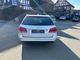 Mercedes-Benz E 220 E T-Modell E 220 CDI BlueEfficiency - Mercedes-Benz E 220: Cdi T Modell