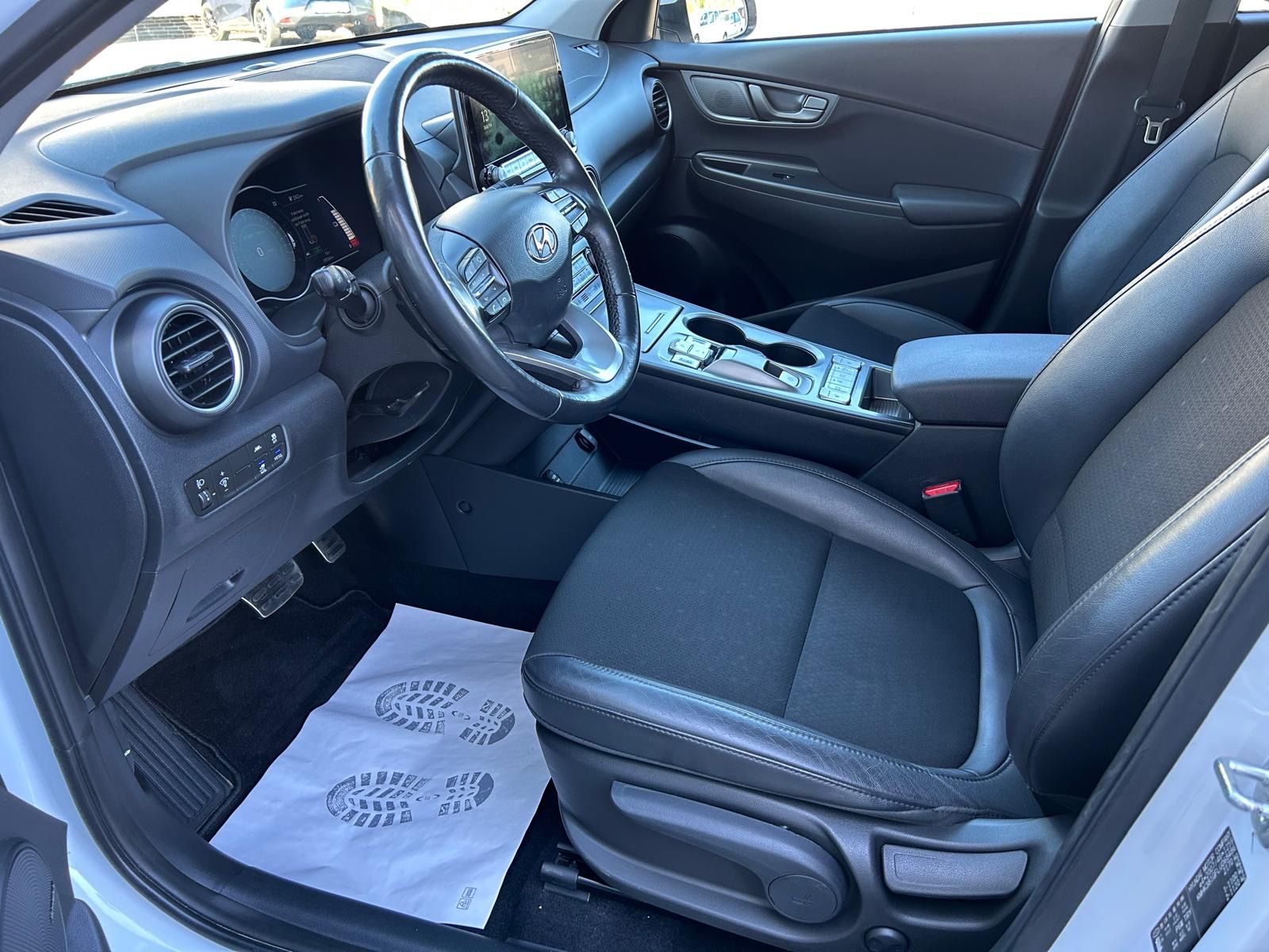 Fahrzeugabbildung Hyundai Kona Style Elektro°64 kWh°Kamera°LED°Navi°