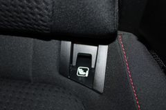 Fahrzeugabbildung Ford Focus 2,0 EcoBlue ST-Line Turnier LED ACC uvm.