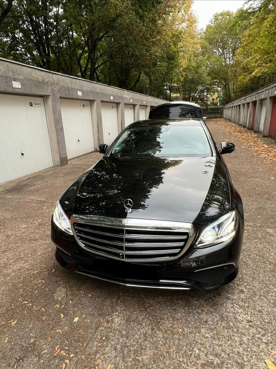 Mercedes-Benz E 220