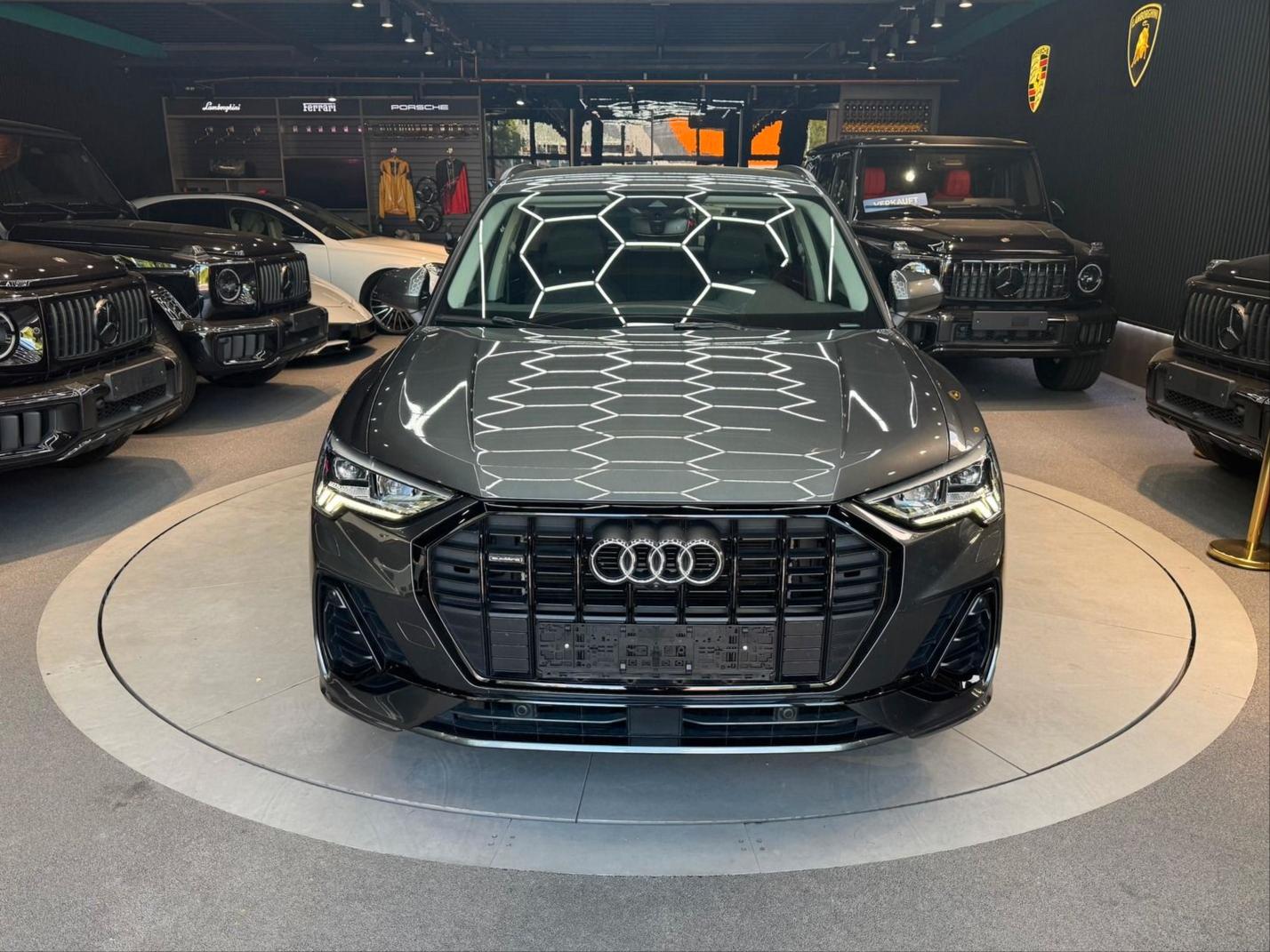 Audi Q3 40 TFSI QUT S-LINE*MATRIX*360*B&O*ACC