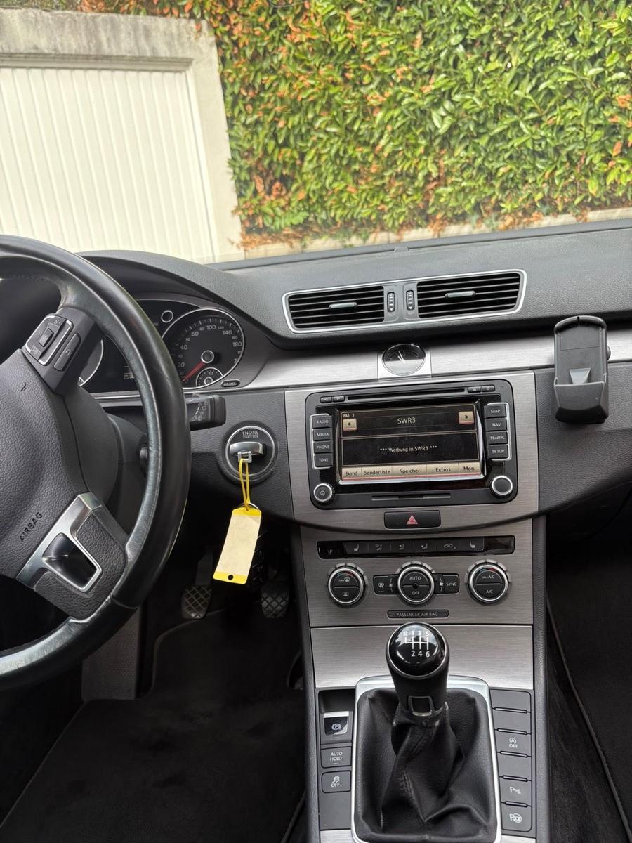 Volkswagen Passat 2013 — photo 7