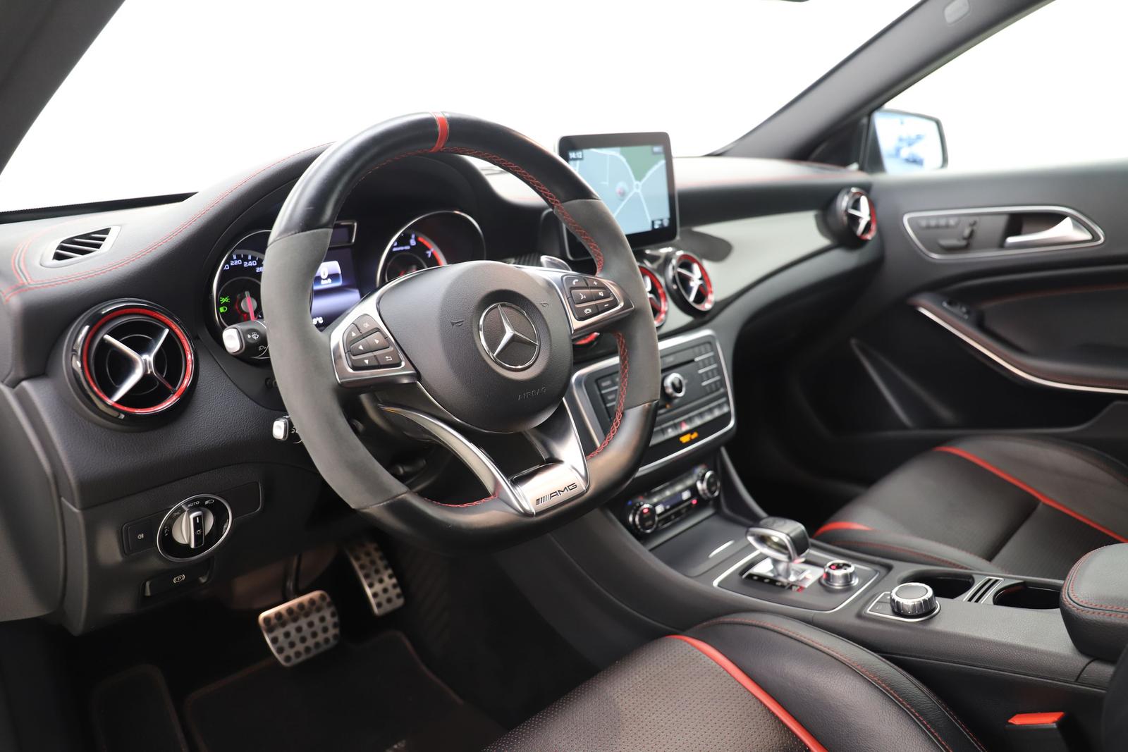 Mercedes-Benz GLA 45 AMG 381PS 7G 4M CARBON PAGA Performance
