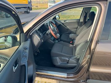 Volkswagen Tiguan - 9