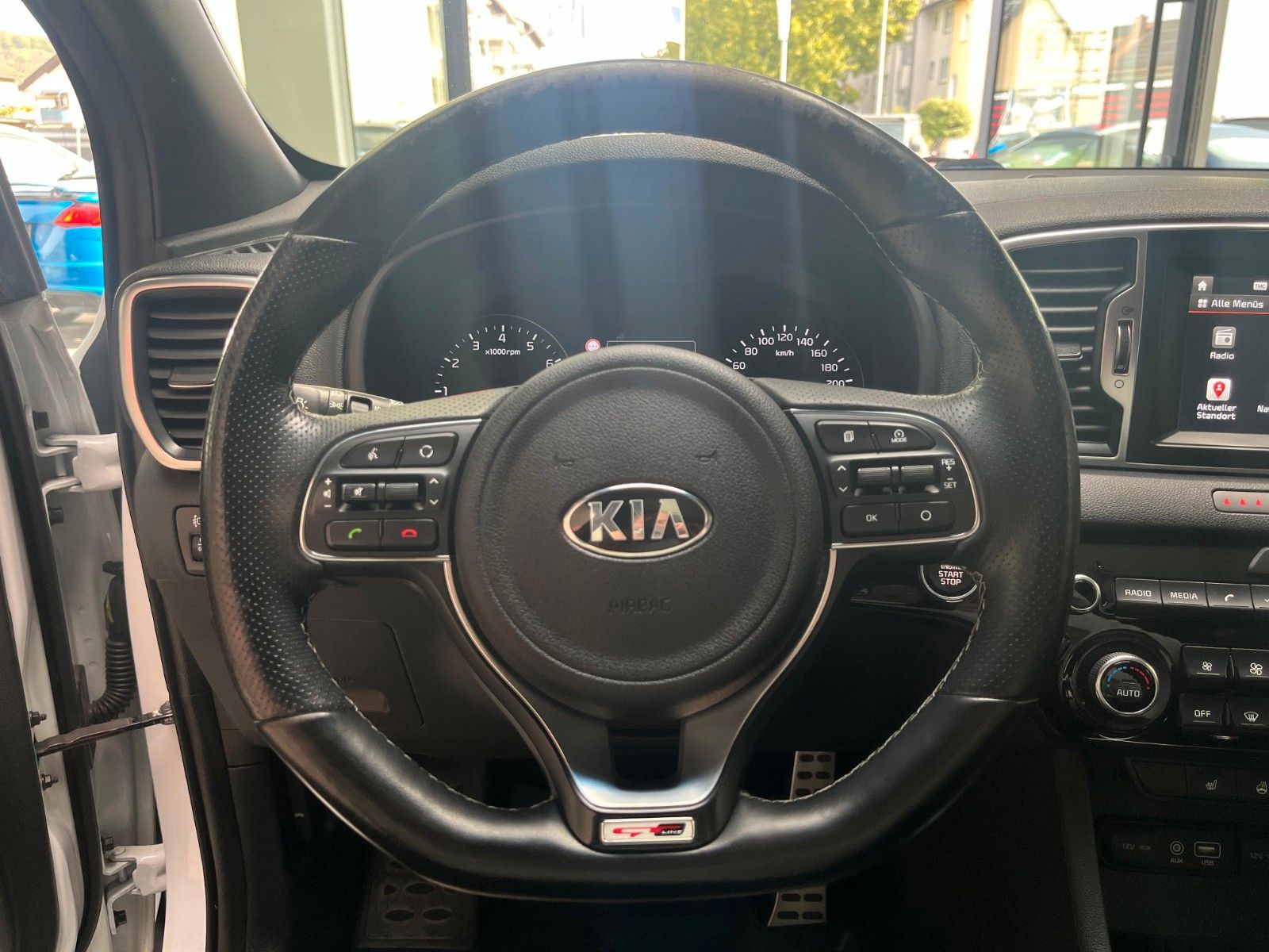 Fahrzeugabbildung Kia Sportage 1.6 GT-Line 2WD*Pano*RFK*AHK