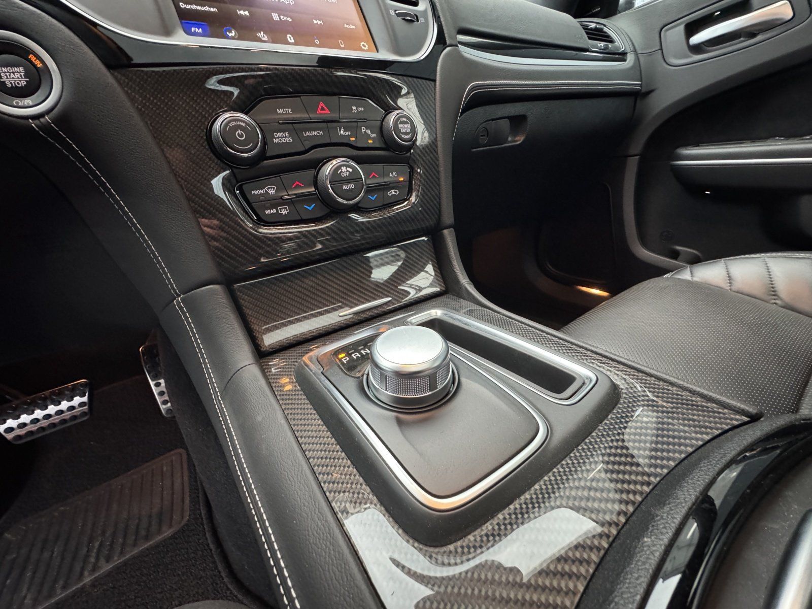 Fahrzeugabbildung Chrysler 300C Final Edition 6.4 Hemi V8/LED/PANO/LEDER