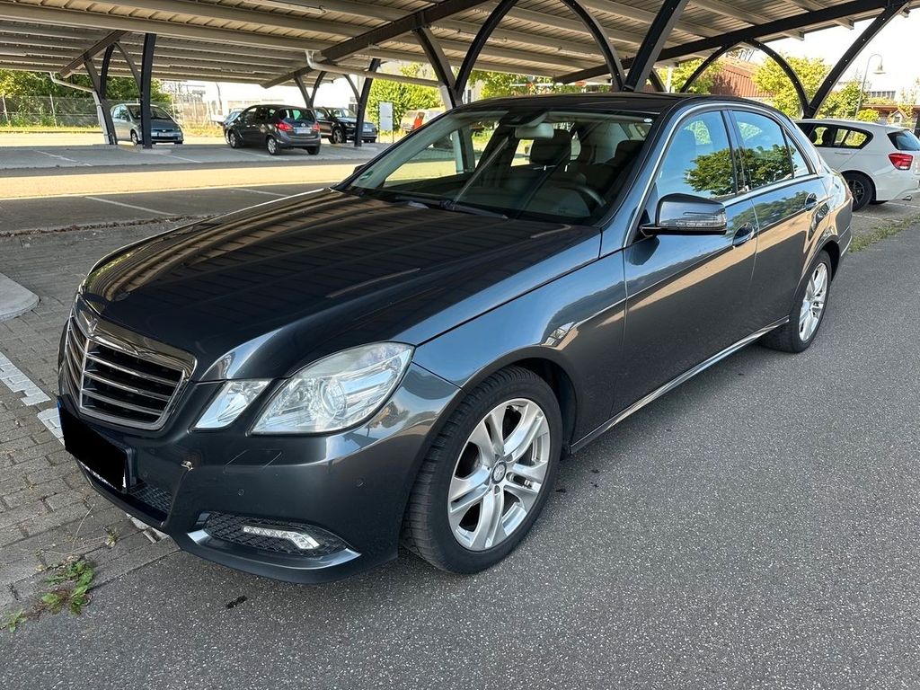 Mercedes-Benz E 200