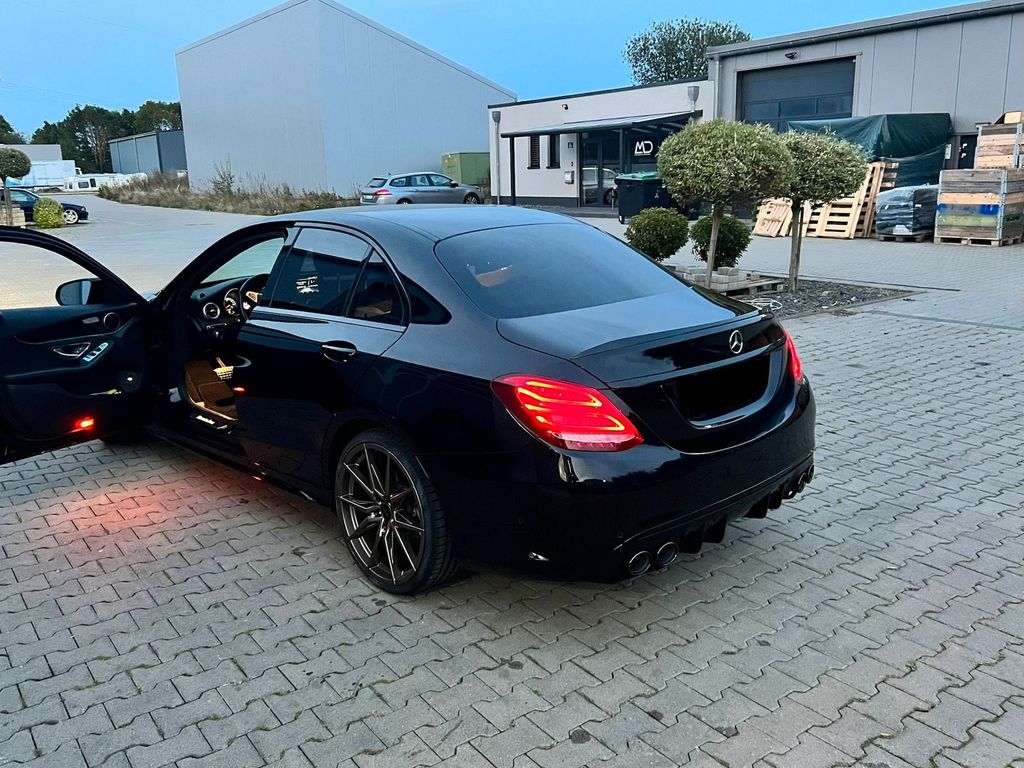 Image of Mercedes-Benz C 200