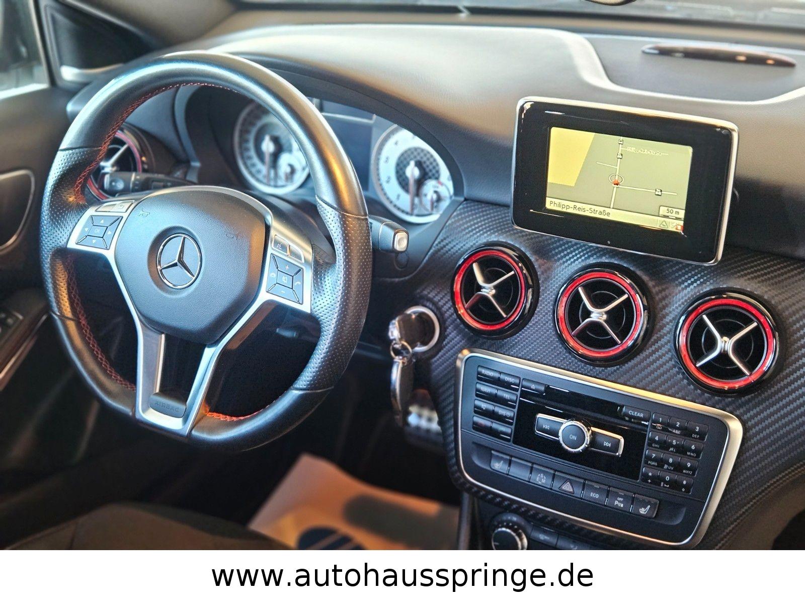 Mercedes-Benz A 250 AMG Line Sport *Alcantara, Scheckheft*