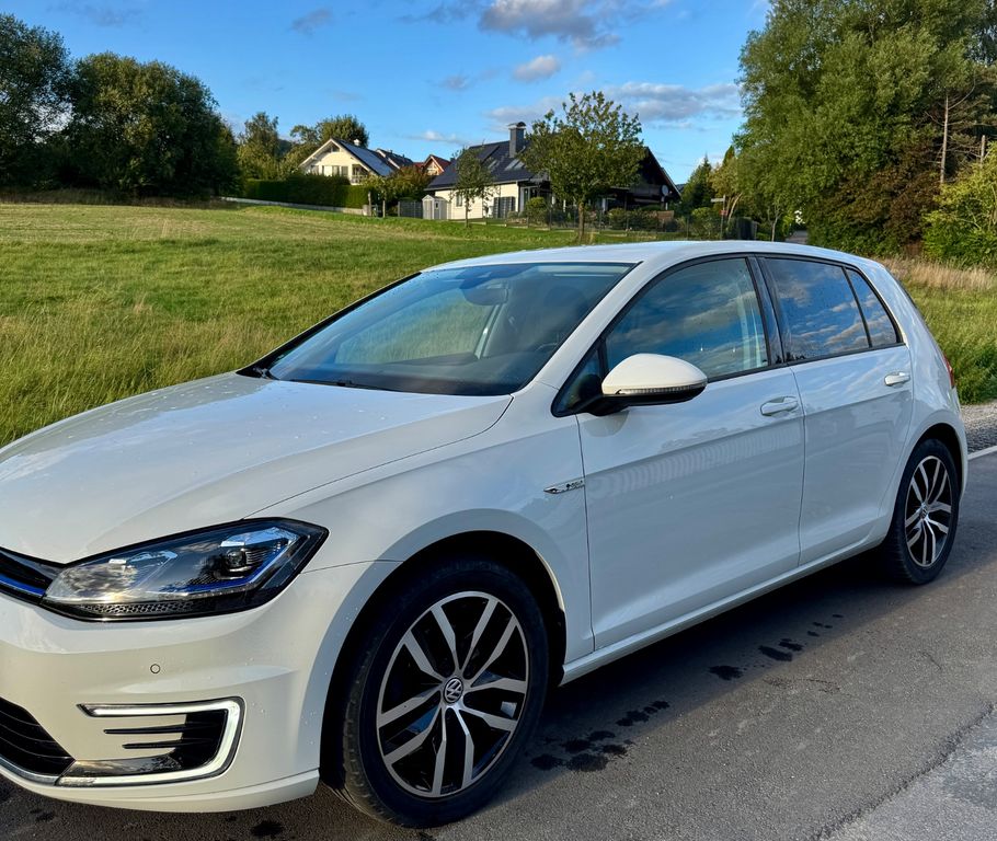 Image of Volkswagen Golf