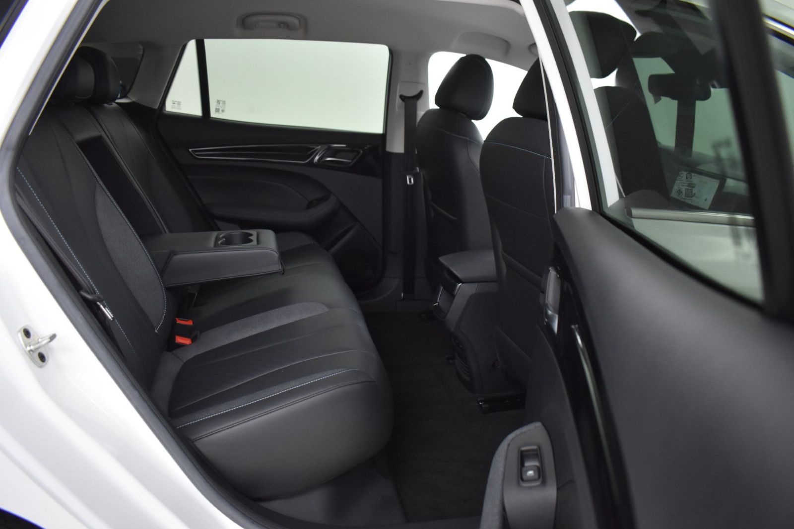 MG MG5 MAX 61 KWH Luxury >NAVI+LED+SHZ+DAB+ACC+360° - Image 21