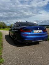 BMW 330i Limousine M Sport | TÜV & Service Neu - BMW 330 mit Benzin-Antrieb: Limousine, 330i