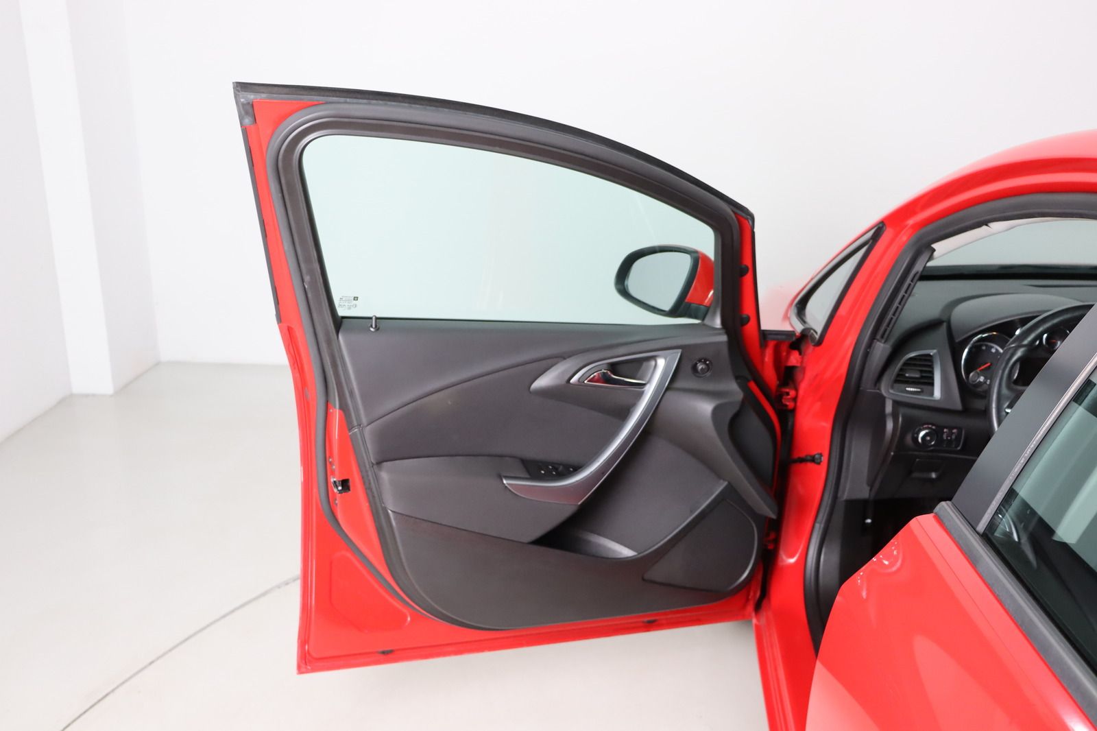 Fahrzeugabbildung Opel Astra 1.4 Turbo Edition * HU 02.2027 * AHK