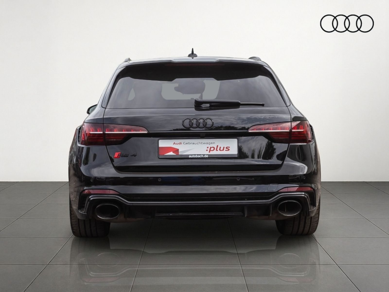 Audi RS4 Avant Matrix Sportfahrwerk Sportabgasanlage foto 8