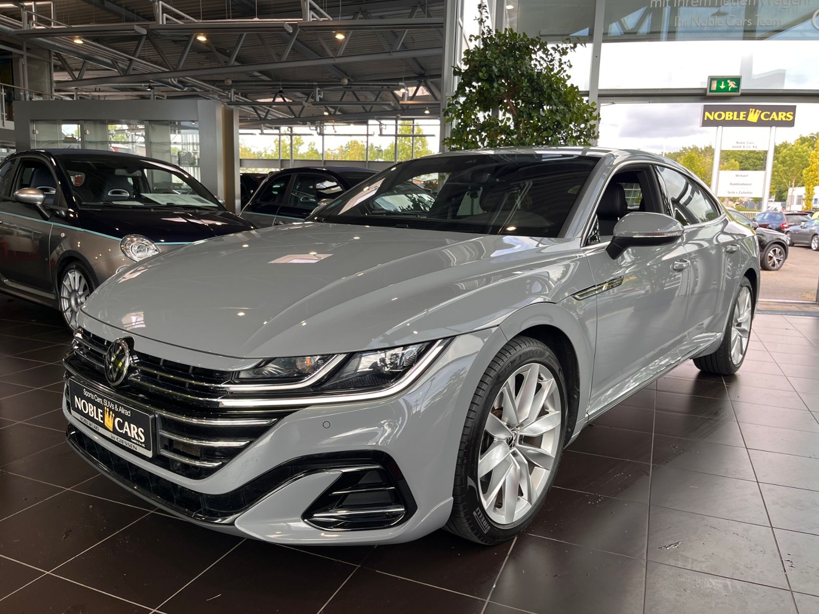 Fahrzeugabbildung Volkswagen Arteon R-Line 360° SHZ LED NAVI