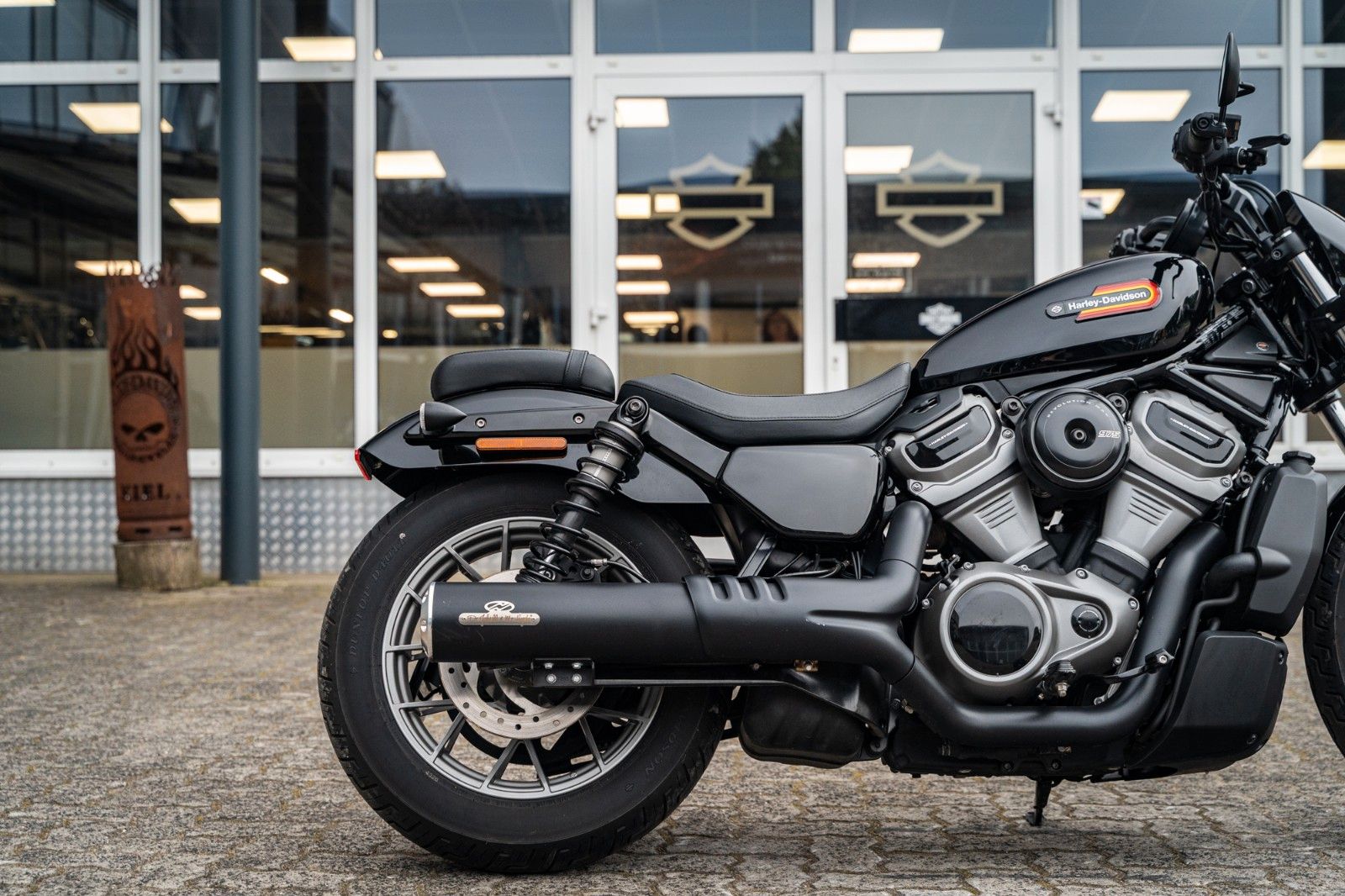 Fahrzeugabbildung Harley-Davidson RH975S Nightster Special - Jekill & Hyde -