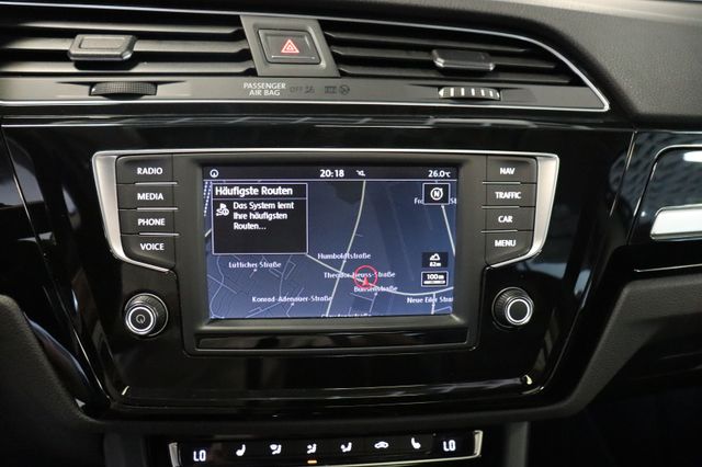 Fahrzeugabbildung Volkswagen Touran Comfortline BMT/Start-Stopp|PANO|LED|ACC|