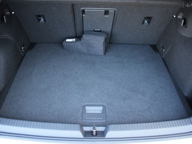 Golf VIII R Performance Leder*UPE 72.900,- EUR !
